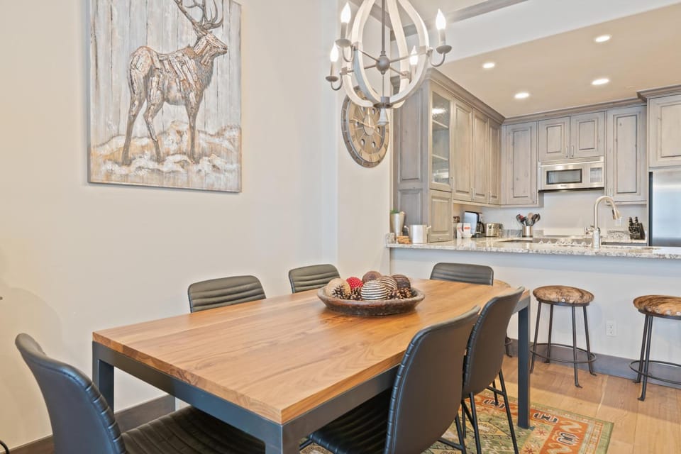 Borders Lodge L107 2BD Beaver Creek Ski-In, Ski-Out Condo House in Beaver Creek