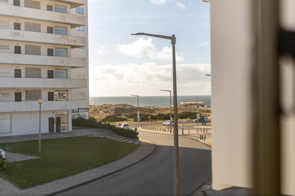 Sea view, Location