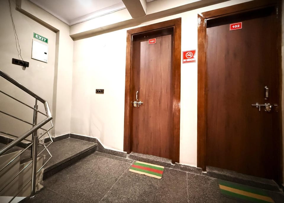 Hans Residency Hotel in Noida