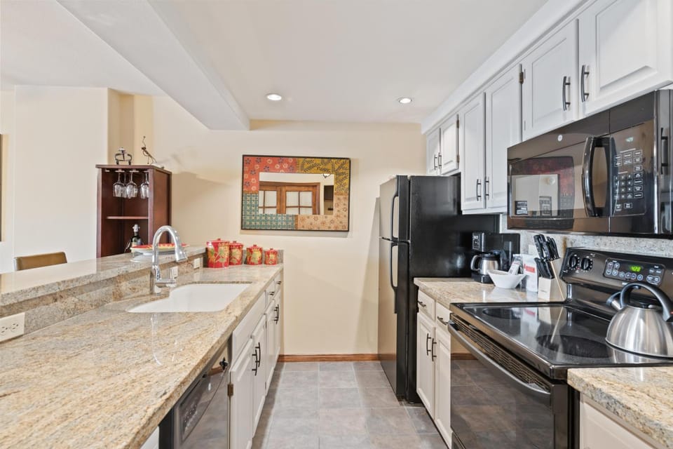 Borders Lodge L206 2BD Beaver Creek Ski-In, Ski-Out Condo House in Beaver Creek