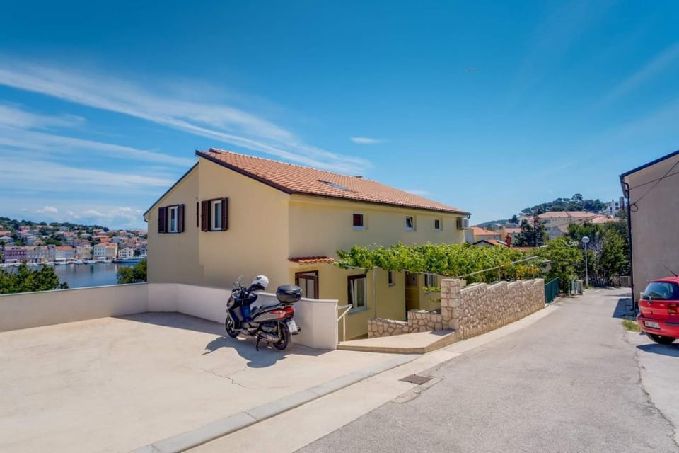 Frantin 2 Apartment in Mali Losinj
