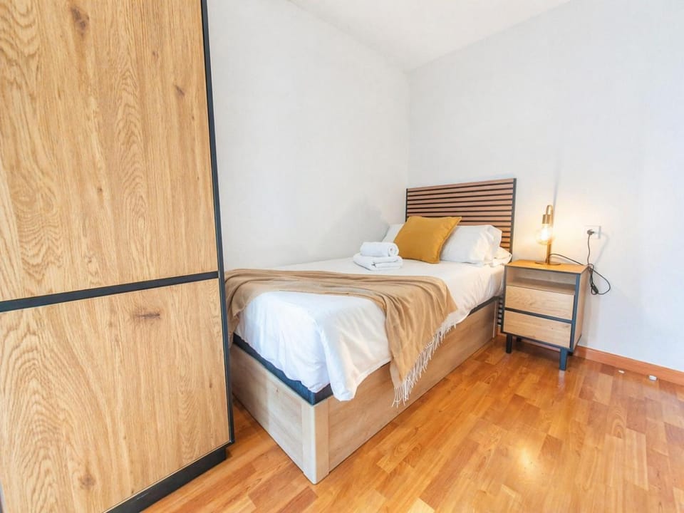 R2R - Apartamento cerca Playa San Lorenzo - 150B Apartment in Gijón