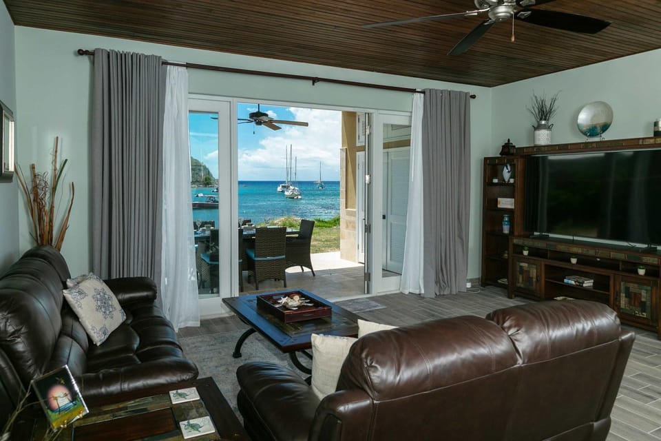 Mahalo Villa Beachfront Generator House in Cruz Bay