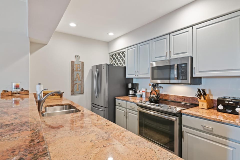 Borders Lodge U204 1BD Beaver Creek Ski-In, Ski-Out Condo House in Beaver Creek