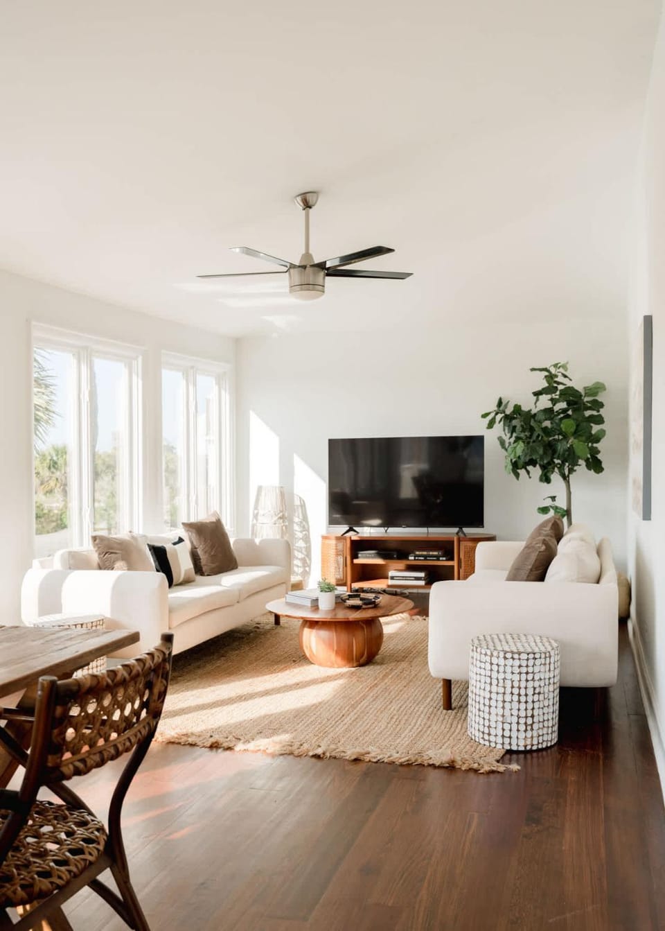 Marshfront 5BD Oasis Pool Yard & Steps to Beach House in James Island