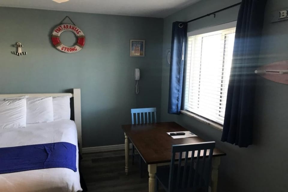 Beachgate Condo Suites and Hotel 231 and 233 condo Apartment in Port Aransas
