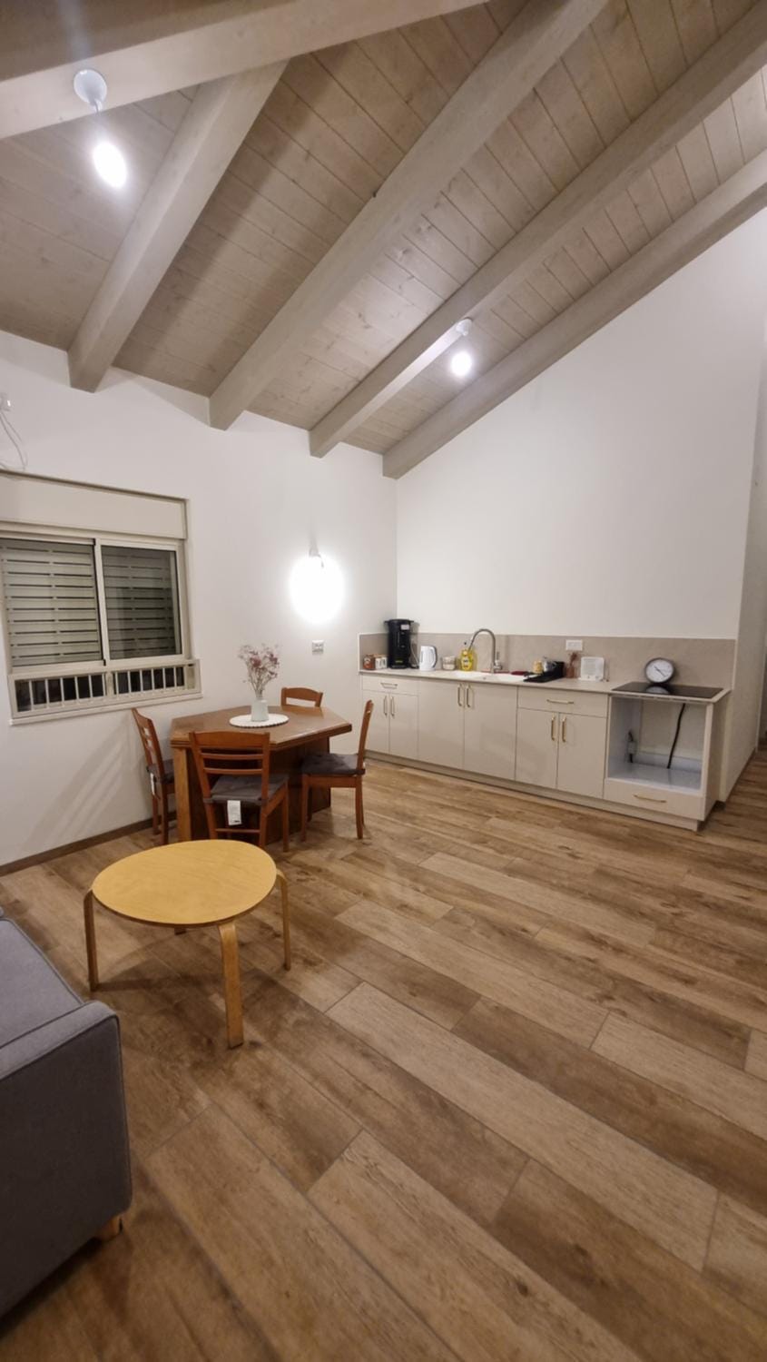 השחר העולה Apartment in North District