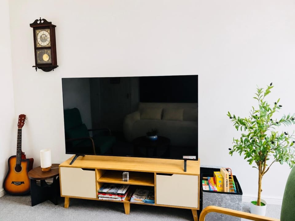 Relaxing Modern Stay for Families and Groups Apartment in Bridgwater
