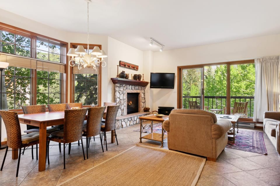 Borders Lodge L114 2BD Beaver Creek Ski-In, Ski-Out Condo House in Beaver Creek