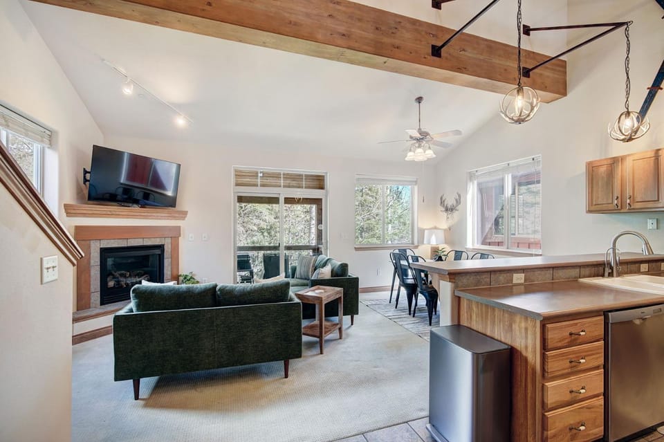 Charming Riverfront Condo with Loft on Blue River House in Silverthorne
