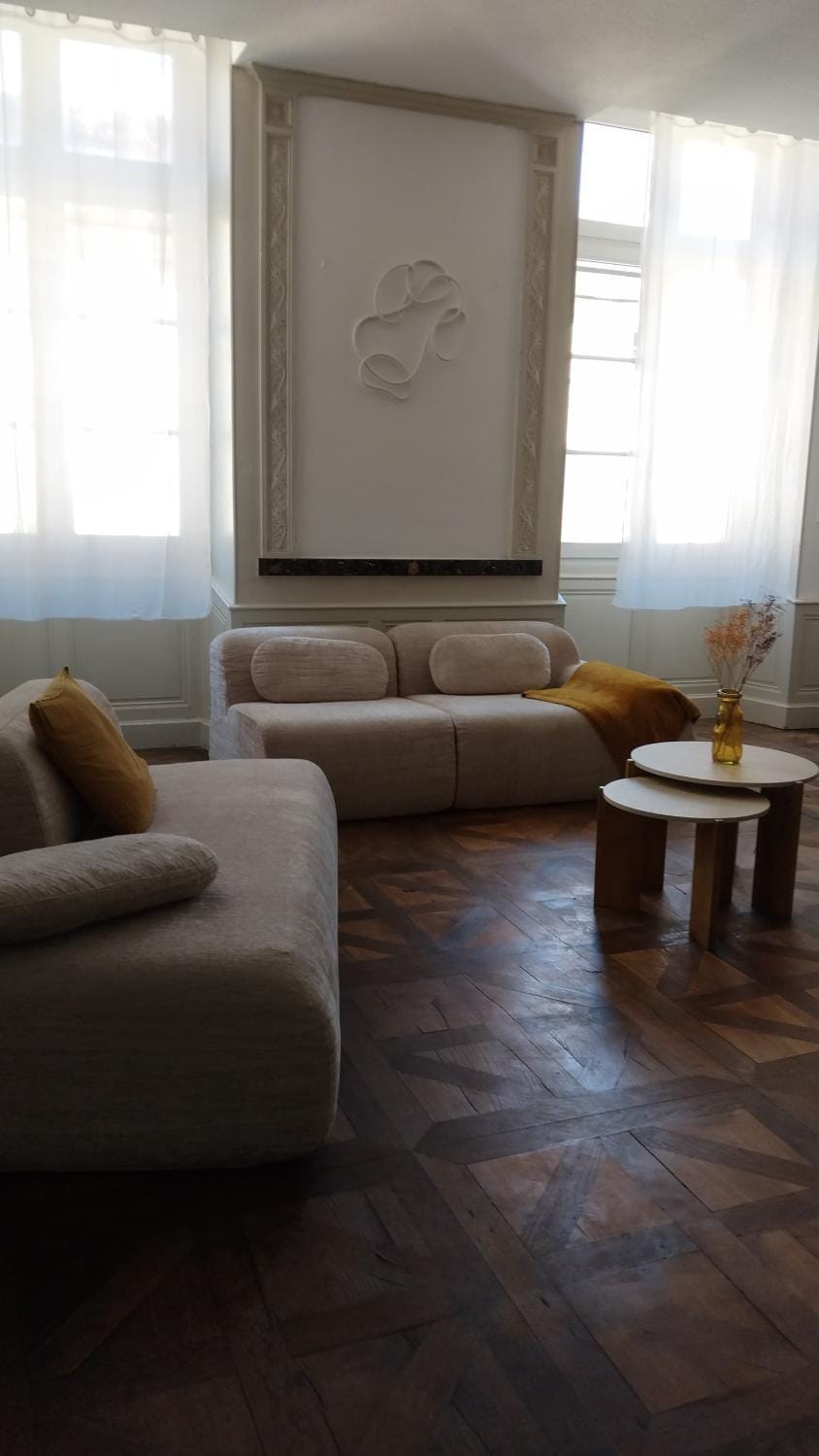 Living room, Seating area
