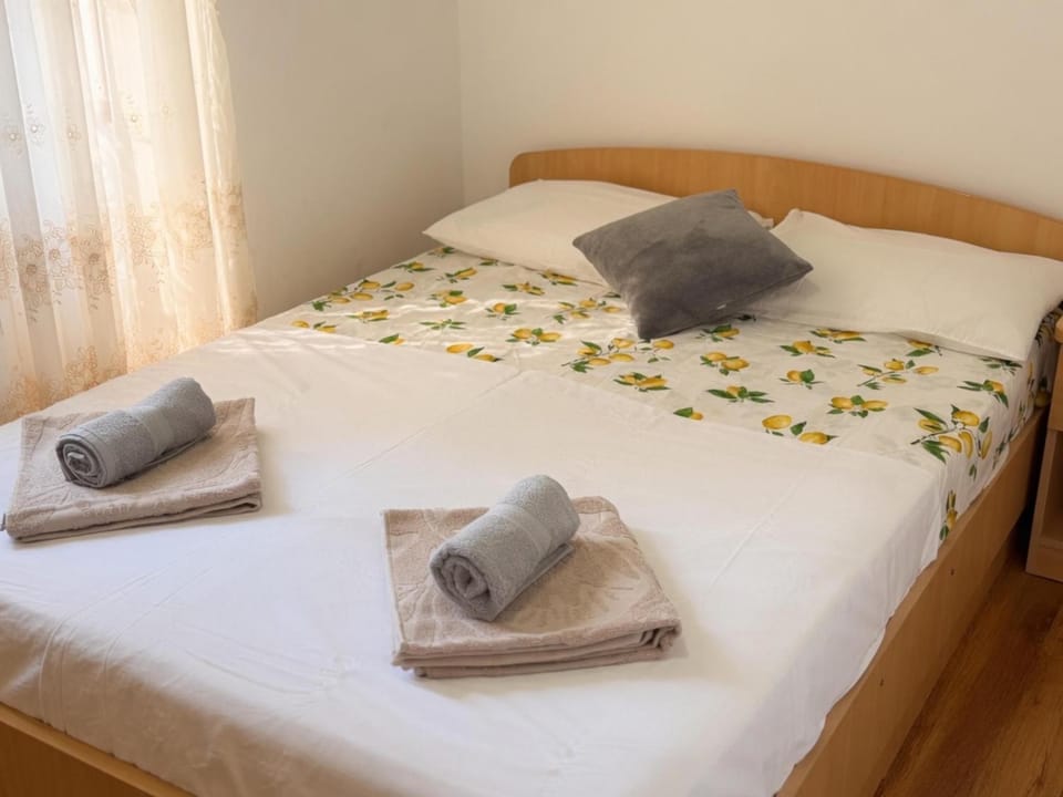 Property building, Bed