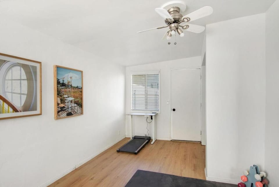 Welcome To Riverside - Spacious, Cozy, Central House in Riverside