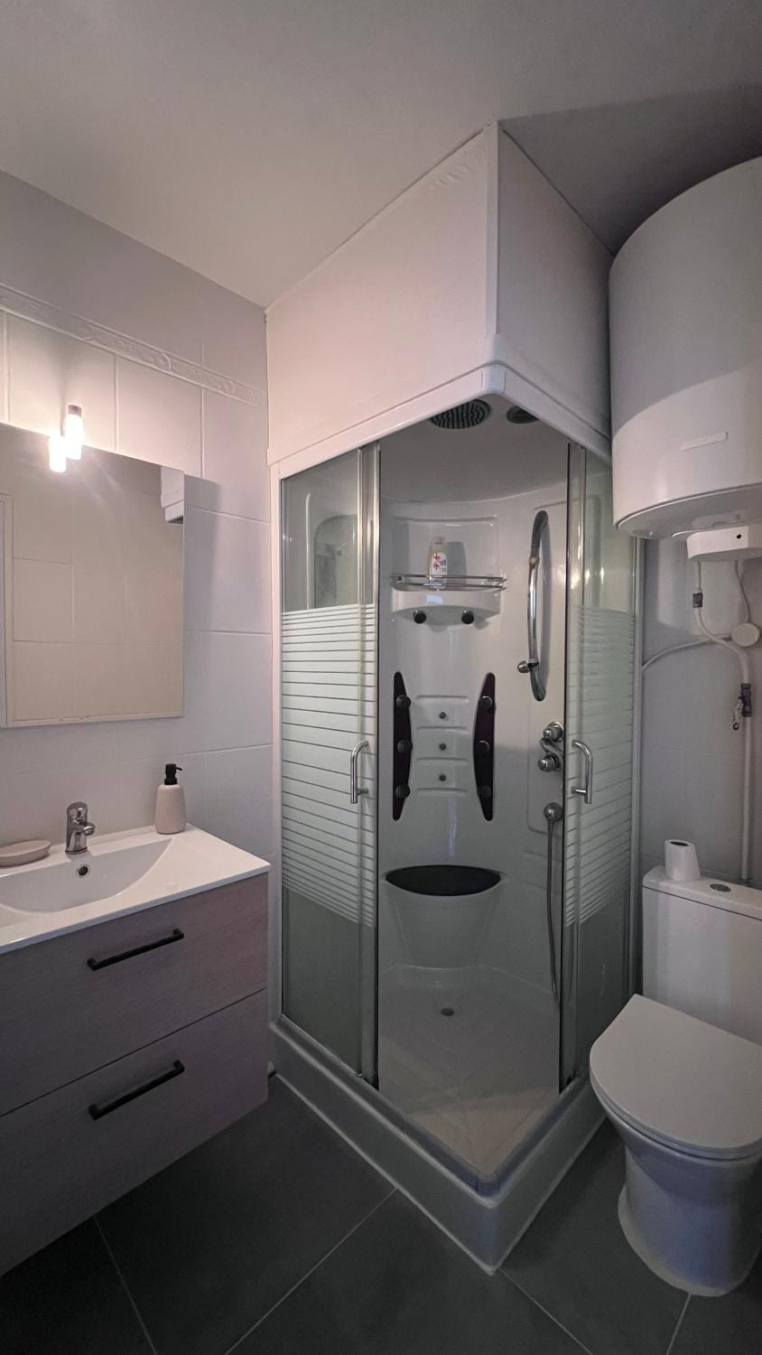 Shower, Toilet, Bathroom