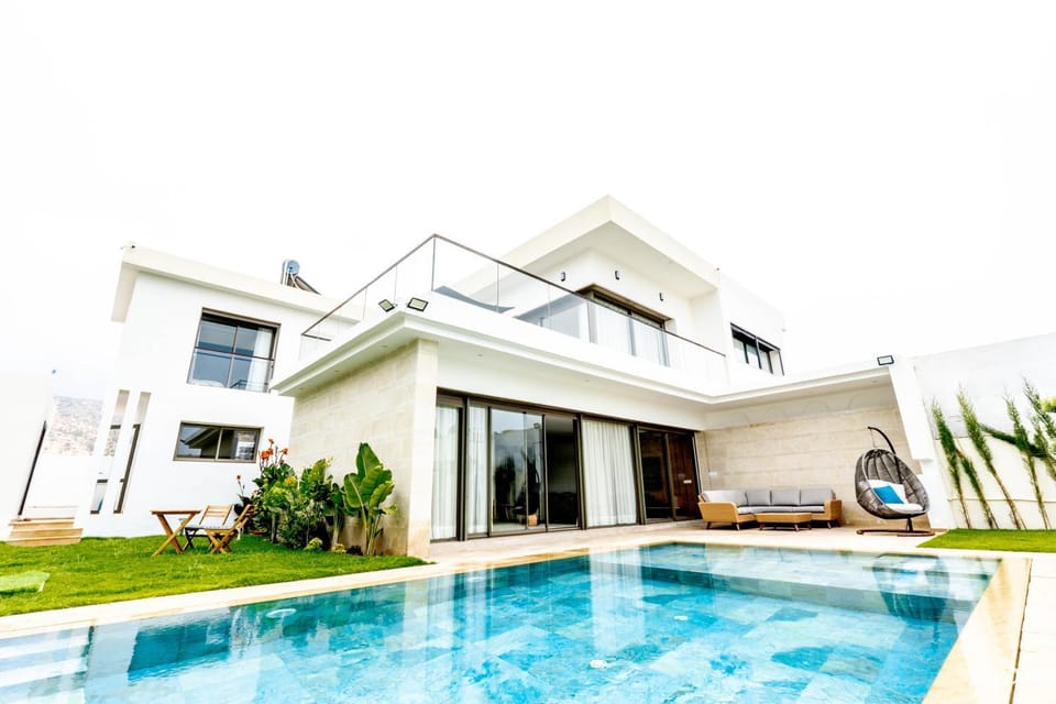 Garden, Swimming pool