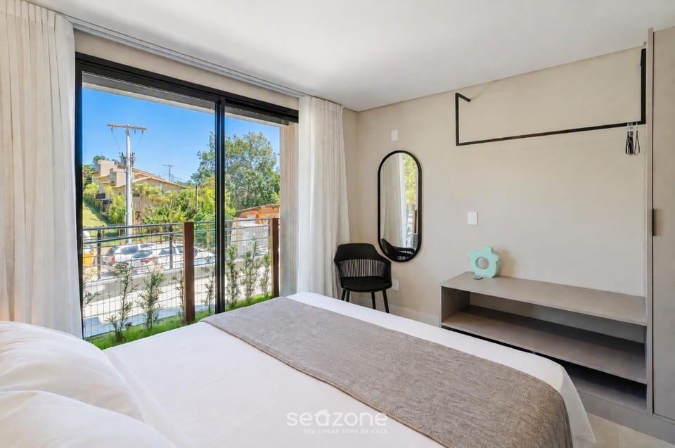 Bed, View (from property/room), Balcony/Terrace, Bedroom