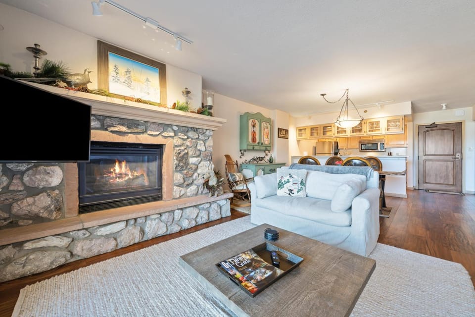 Borders Lodge L403 2BD Beaver Creek Ski-In, Ski-Out Condo House in Beaver Creek