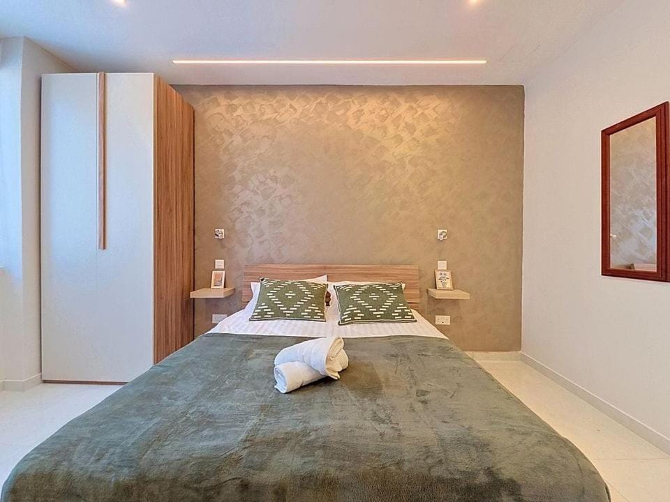 Well-Located Studio Near Beaches & Promenade Apartment in Saint Julians