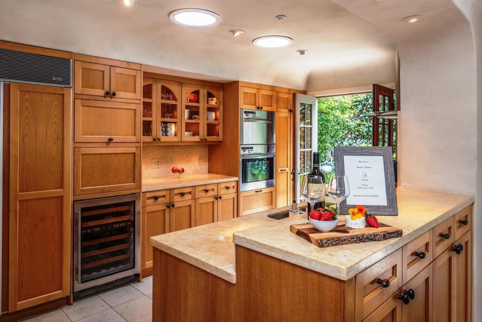 3770 Stone's Throw House in Carmel by the Sea