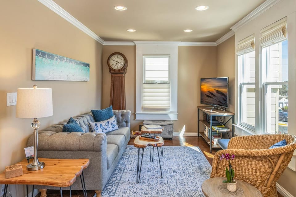 3788 The Seagull's Nest House in Pacific Grove