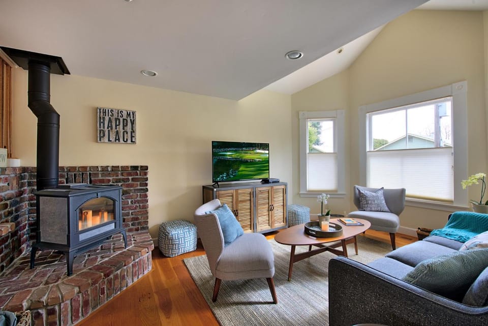 3715 Bliss by the Sea House in Pacific Grove