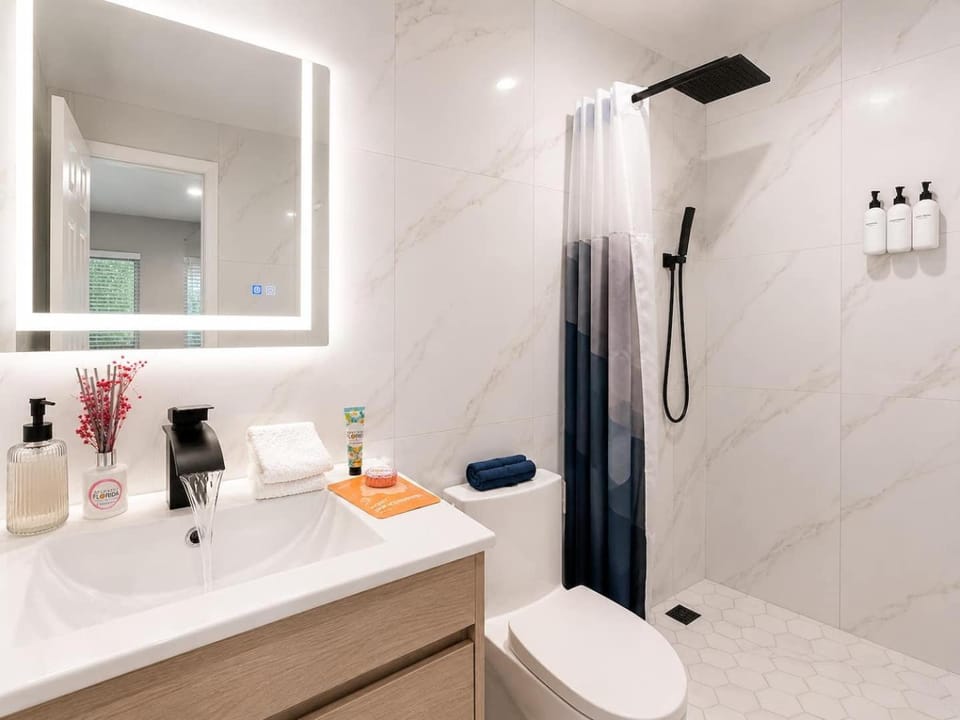 Shower, Bathroom