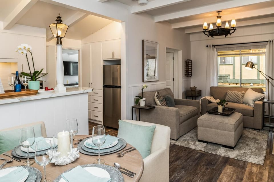 3798 Cedar Place Apartment in Carmel by the Sea