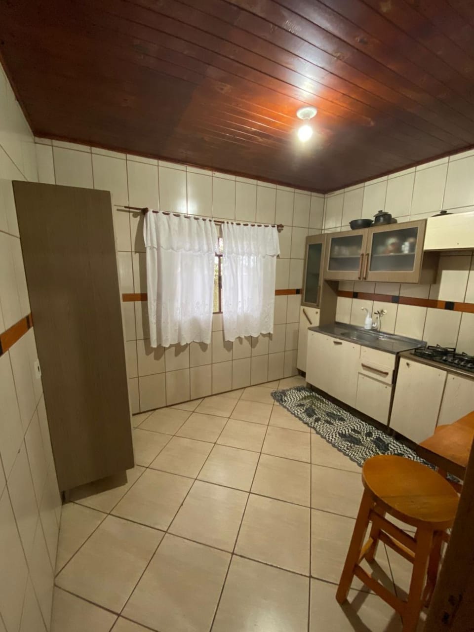Kitchen or kitchenette, Dining area, oven, stove