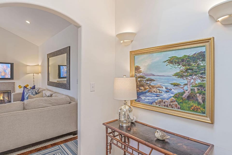 3889 Enchanted Forest House in Carmel by the Sea