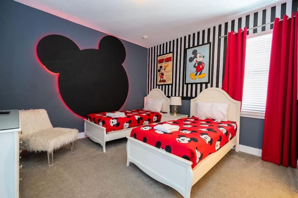 Near Disney Cozy Home with Pool & BBQ Encore Resort House in Four Corners