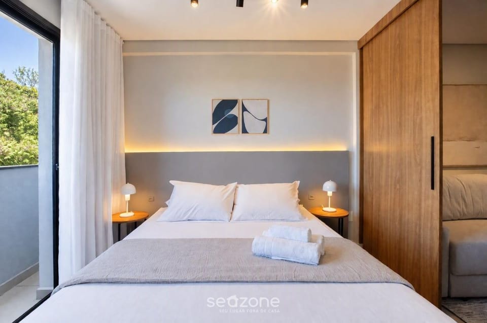 Bed, Balcony/Terrace, Bedroom