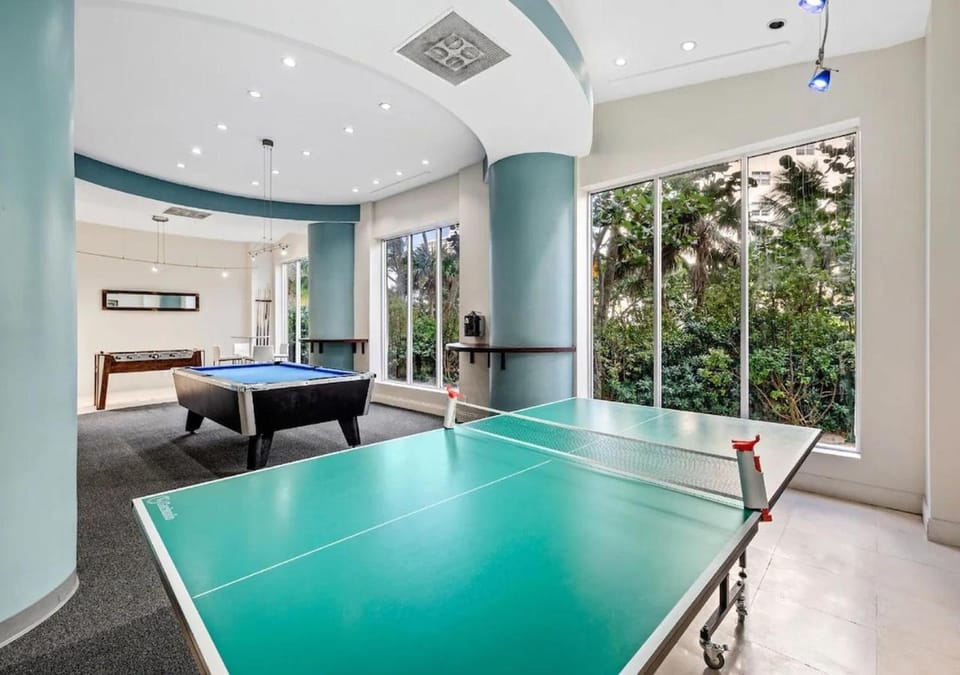 Game Room, Table tennis