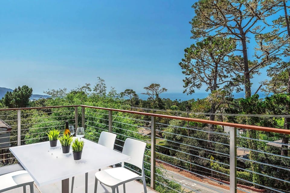 3904 Out of the Blue House in Carmel by the Sea