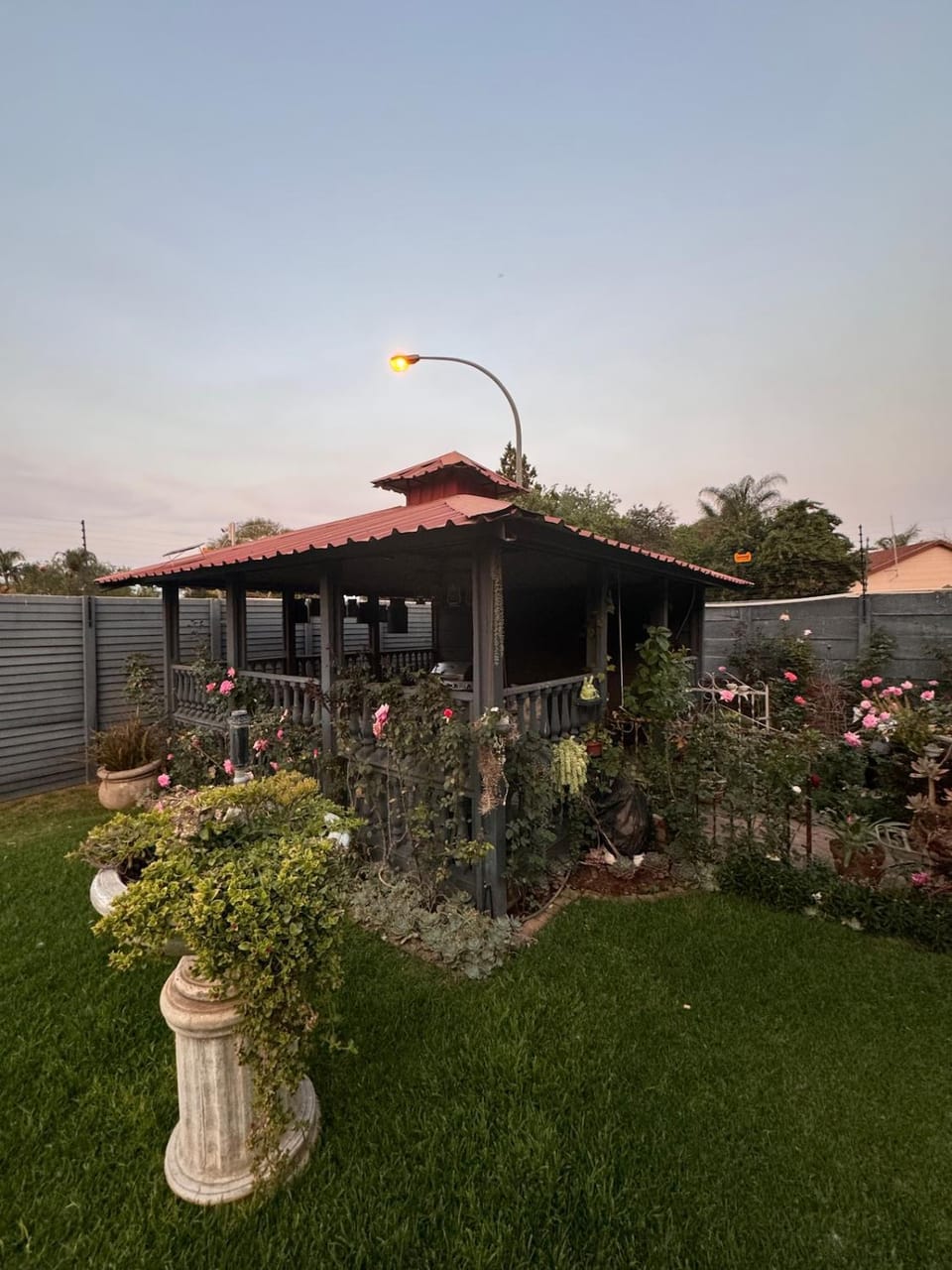 Property building, Spring, Garden, Garden view