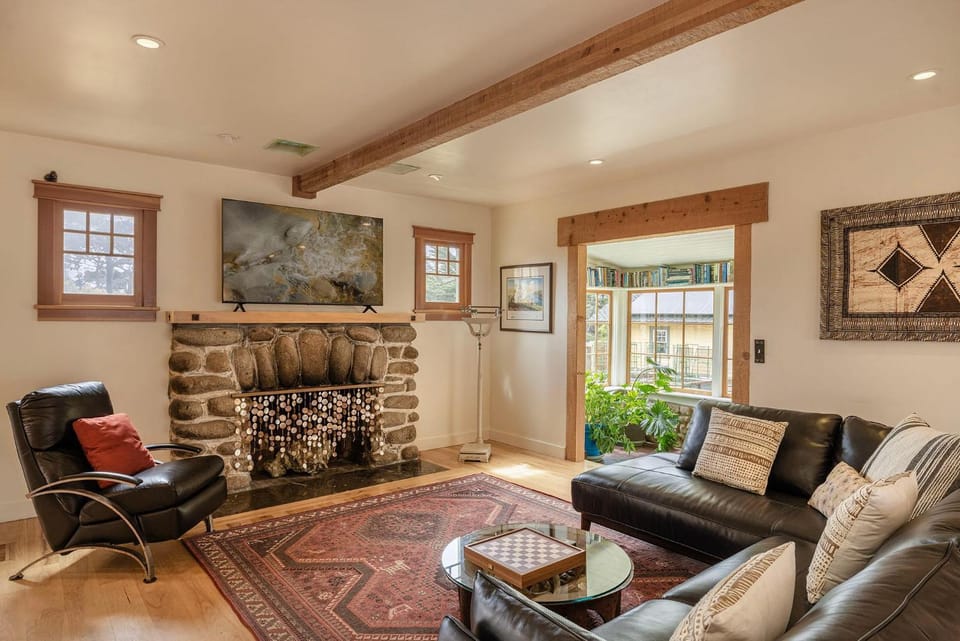 3922 Pelican Gate House in Pacific Grove