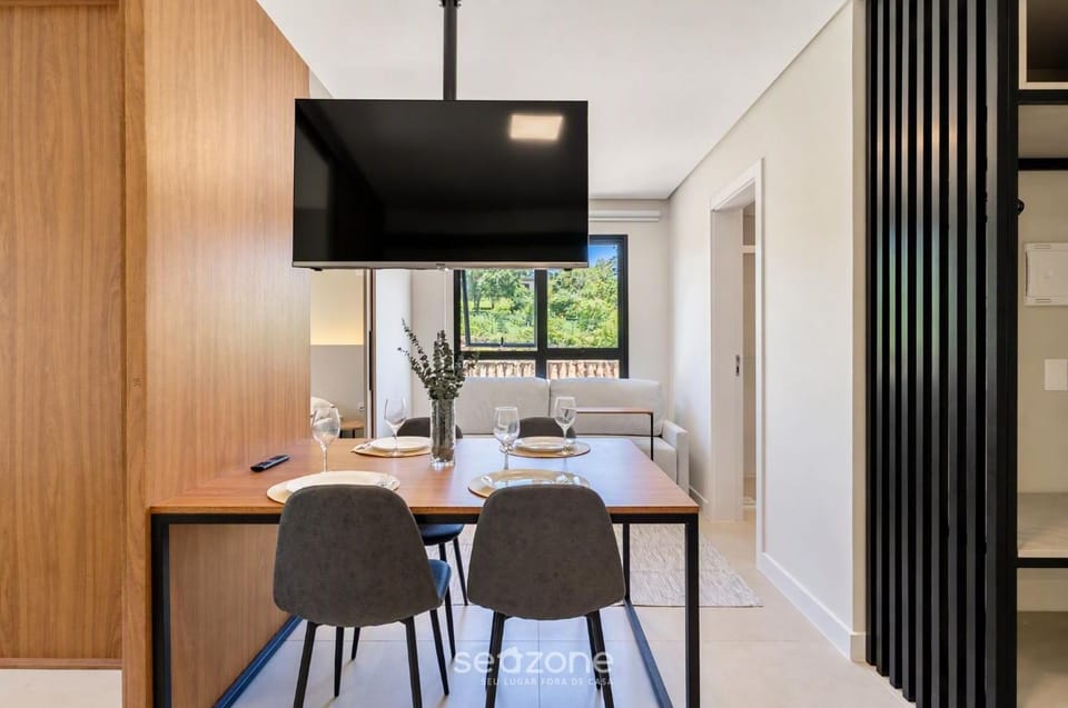 TV and multimedia, Living room, Dining area