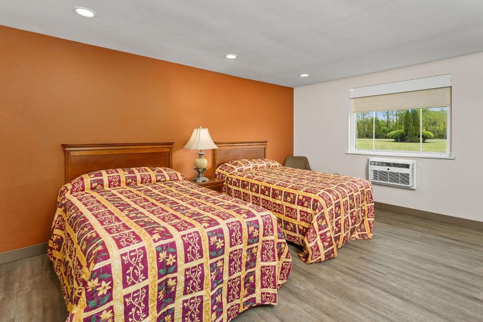 Village Lodge Motel in Jersey Shore