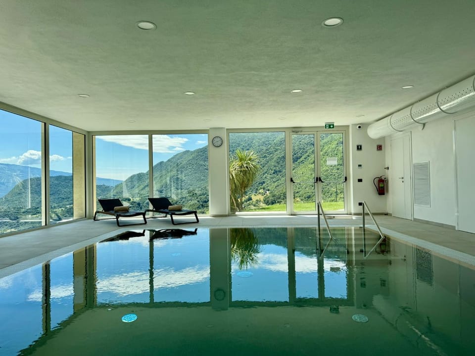Natural landscape, Mountain view, Swimming pool, Swimming pool