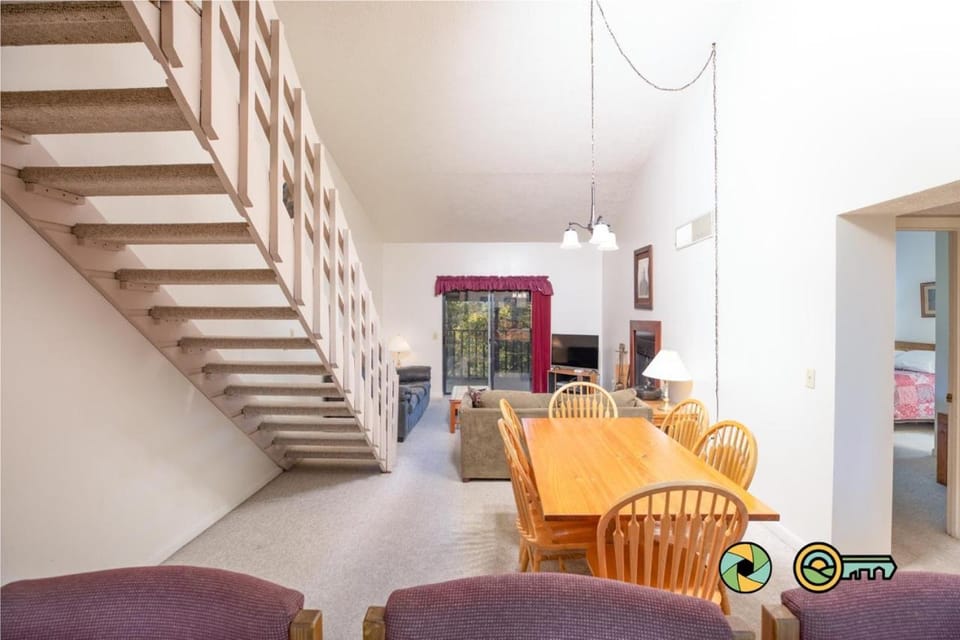 Senedo Springs Condo #2-302 House in Basye