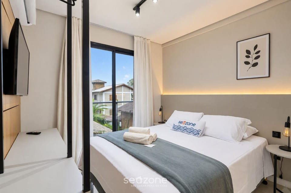 Bed, View (from property/room), Bedroom
