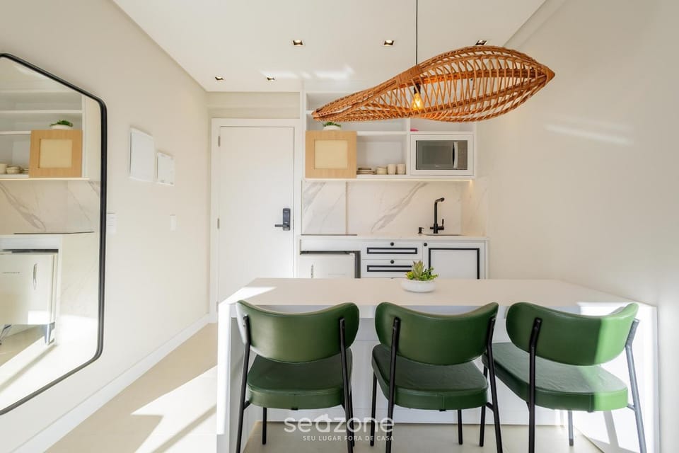 Kitchen or kitchenette, Dining area, Dinner