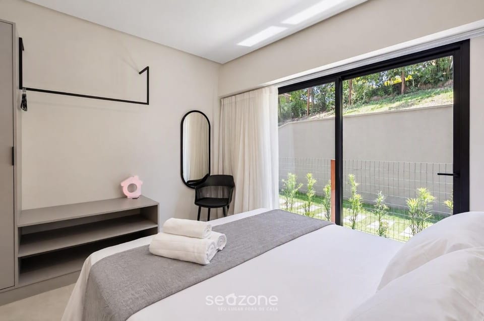 Bed, View (from property/room), Bedroom