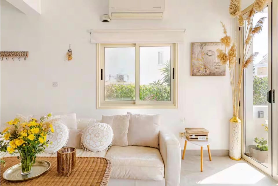 Boho Beach House Apartment in Larnaca District