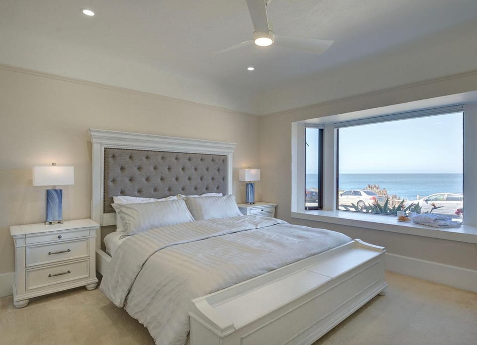 3946 Listen to the Waves House in Pacific Grove