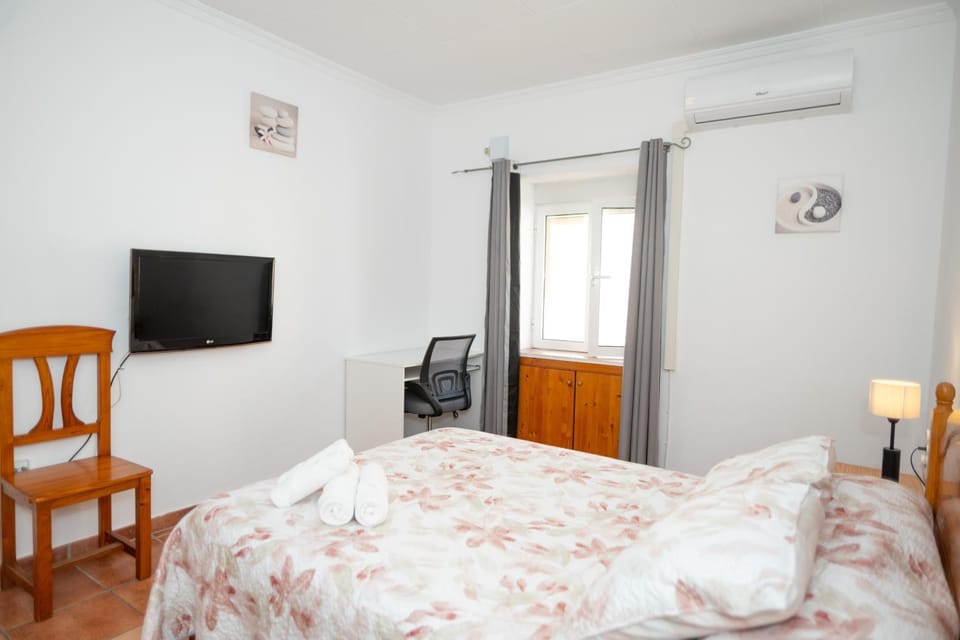 Property building, Living room, Bedroom