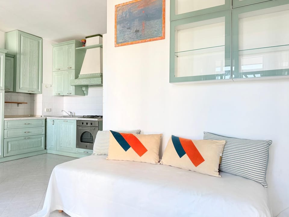 M465 - Marcelli, bilocale con posto auto e aria condizionata Apartment in Marcelli