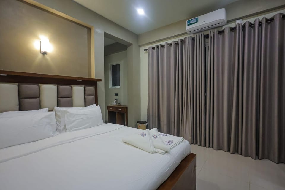 Bedroom, air conditioner