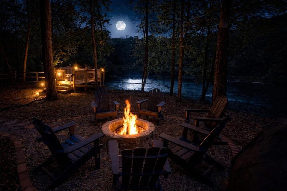 Mystic River Cottage In The Coosawattee Resort House in Georgia