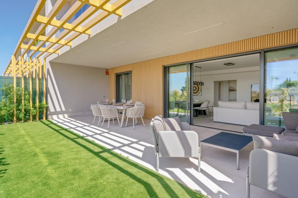 Luxury Townhouse Sport Club, Spa & Pool 3BR House in Costa del Sol