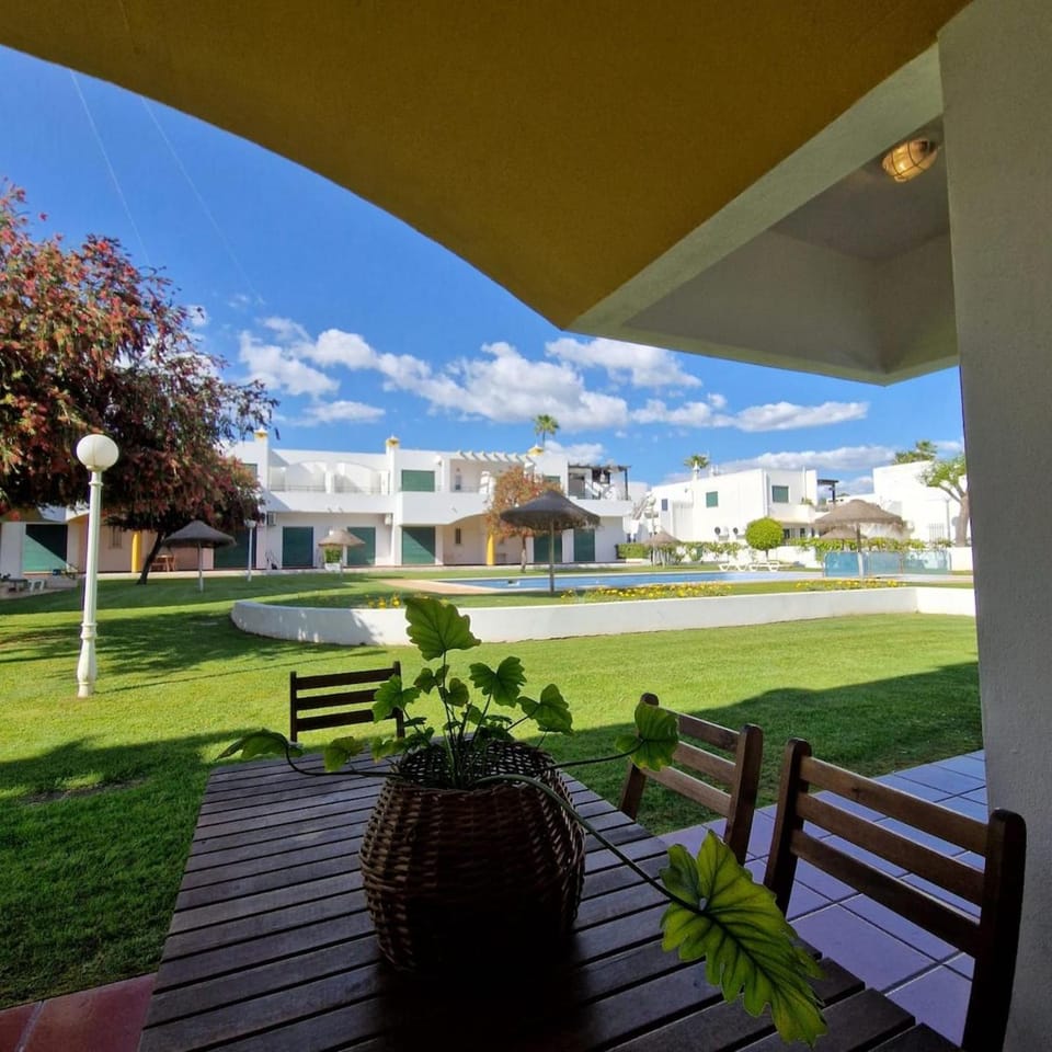 Garden, Pool view